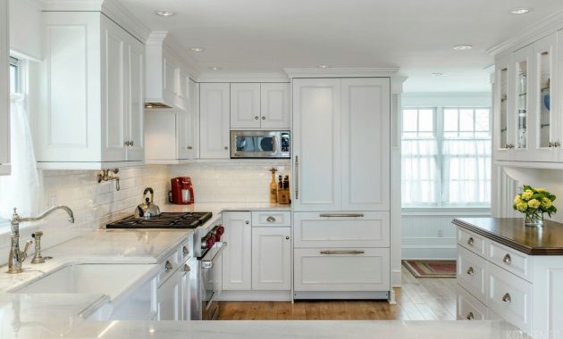 A Beach Cottage Kitchen Cabinetry Woodmode Brookhaven Cabinets With inside measurements 1199 X 800