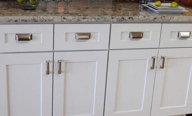 Atemberaubend Kitchen Cabinet Hardware Shaker Style Arc Pulls White with regard to measurements 2328 X 1724