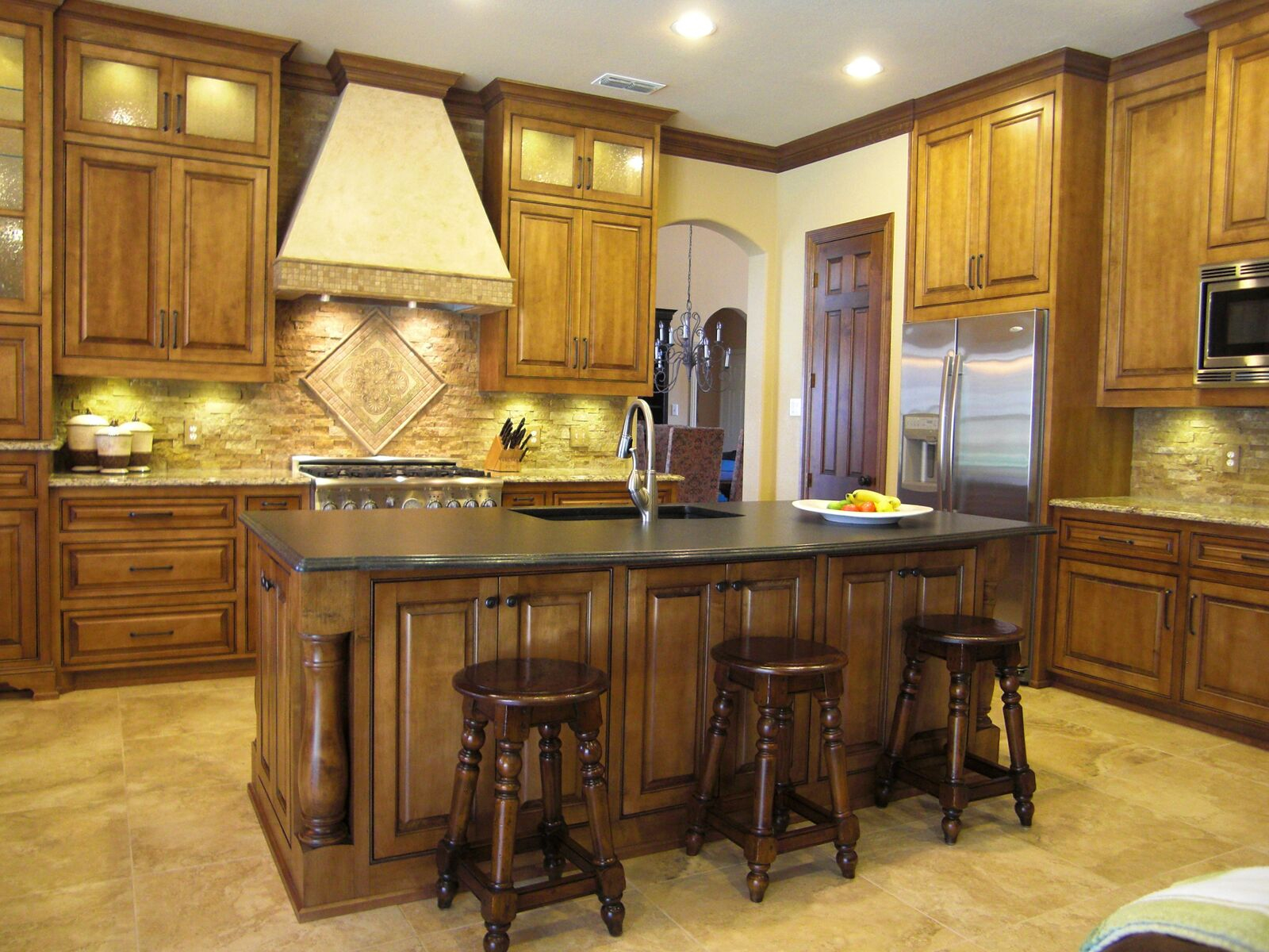 Chips Kitchen Bath Remodeling Dallasfort Worth Custom Cabinets intended for dimensions 1600 X 1200