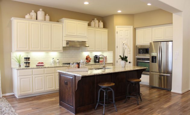 Image 1844 From Post Kitchen Paint Colors With White Cabinets inside dimensions 1880 X 1253