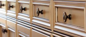 Kitchen Cabinet Knobs Pulls And Handles Kitchen Saver within sizing 1698 X 737