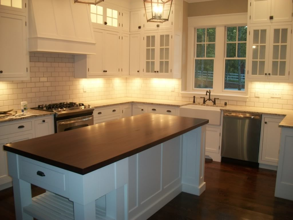 Lighted Upper Kitchen Cabinets Kitchen Design intended for dimensions 1024 X 768