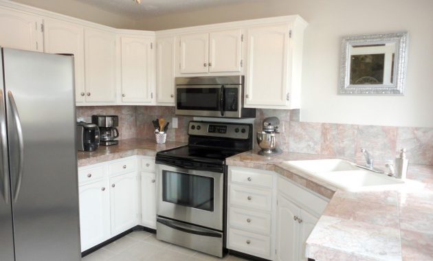 White Aluminum Kitchen Cabinets Livelovediy A Diy Bloggers Guide regarding dimensions 1600 X 1200