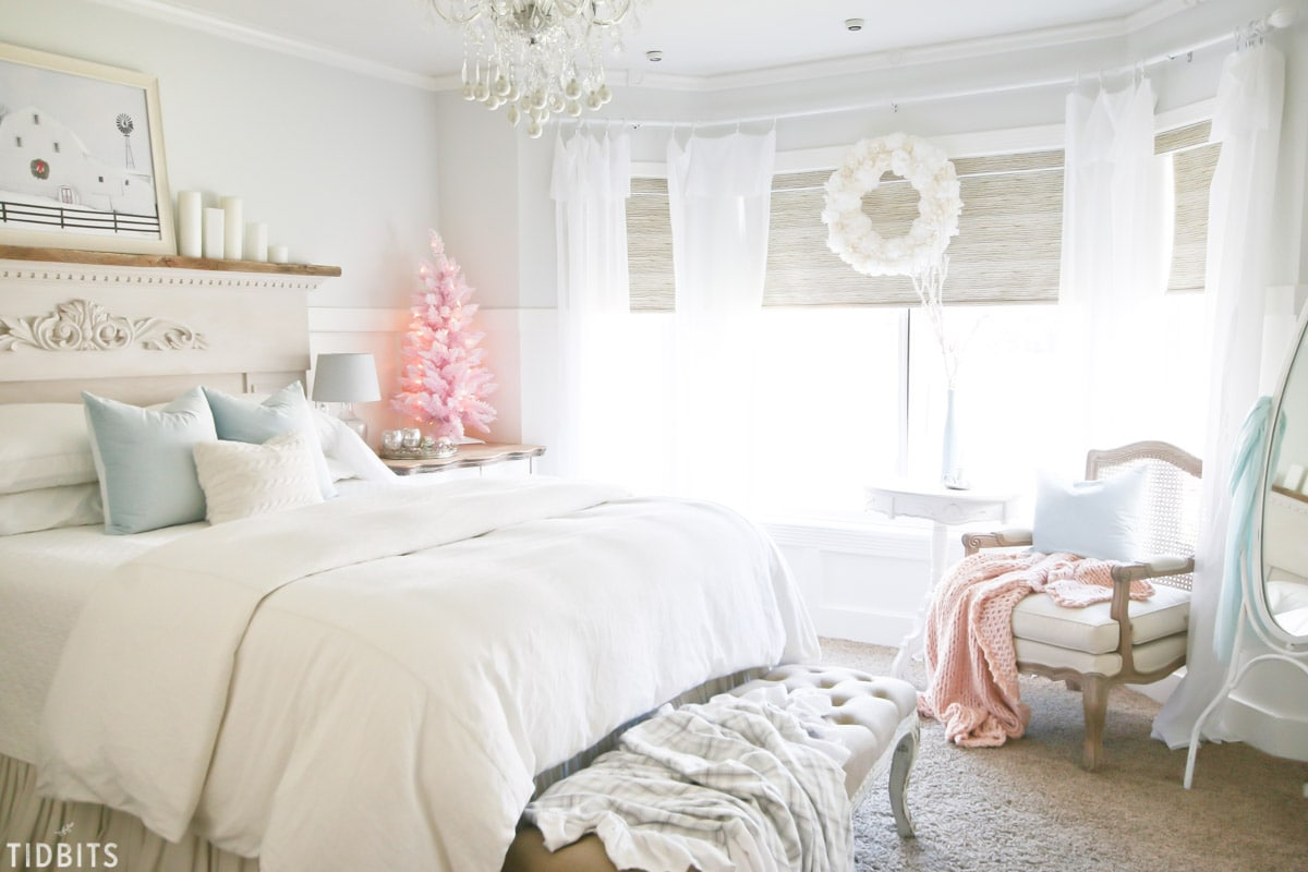 A Colorful Christmas Master Bedroom Tidbits inside measurements 1200 X 800