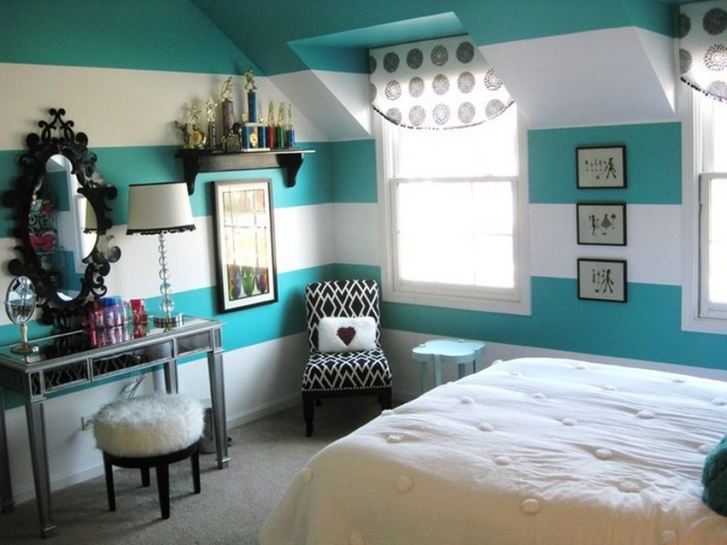 Amazing Tiny Bedroom Ideas For Teenage Girls With Nice Turquoise And intended for dimensions 1024 X 768