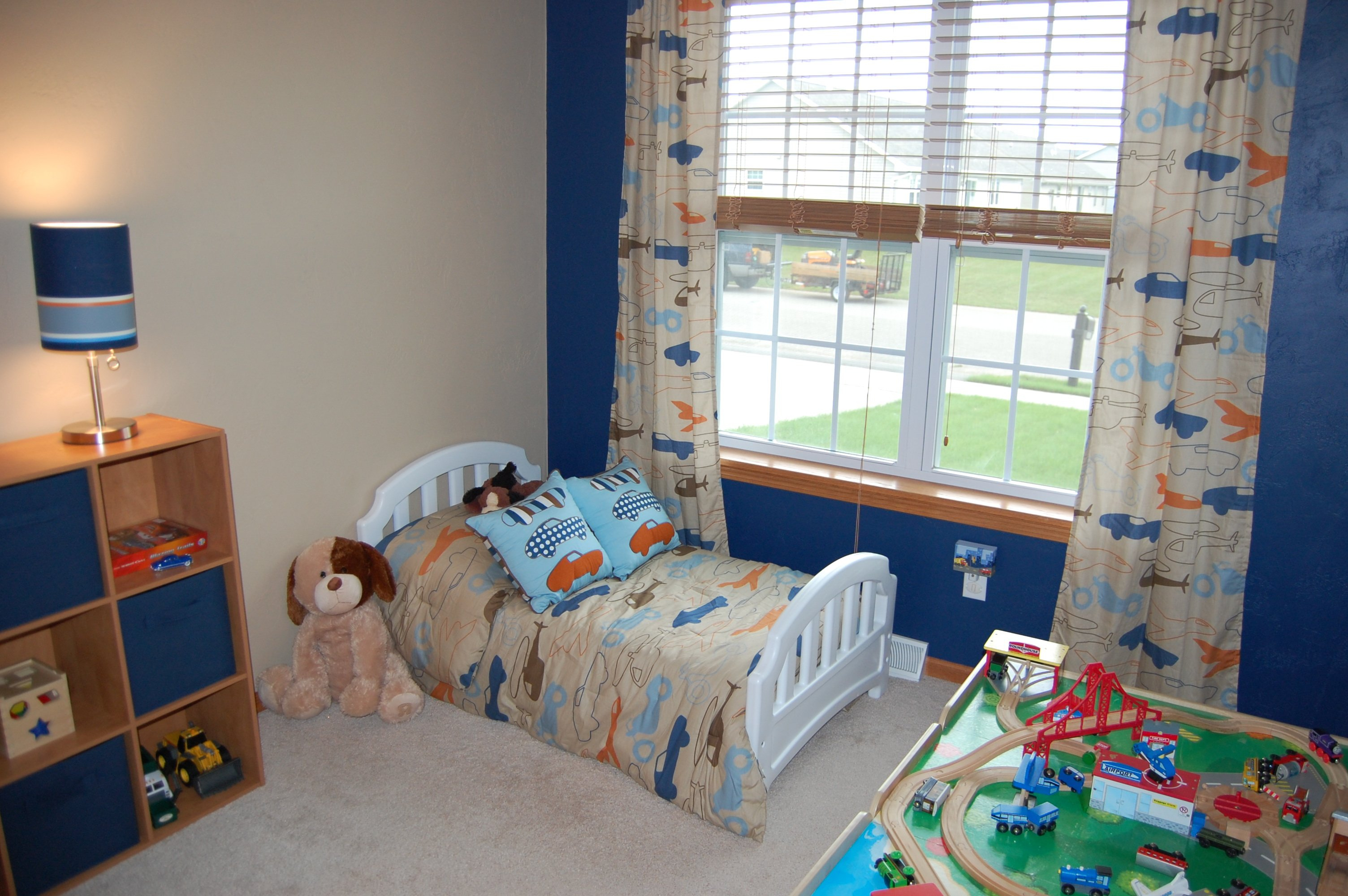 Bedroom Large Modern Kids Decoration With Cream And Blue Wall Color for measurements 3008 X 2000