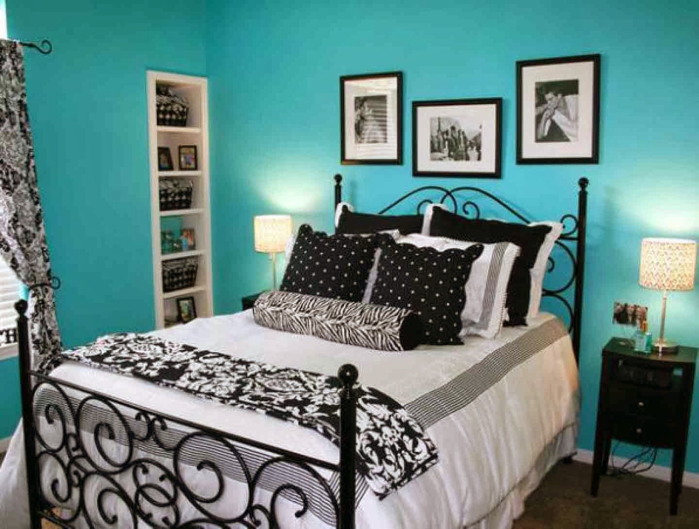 Blue Pattern Teenage Girl Bedroom Ideas Wall Color within measurements 1440 X 1090