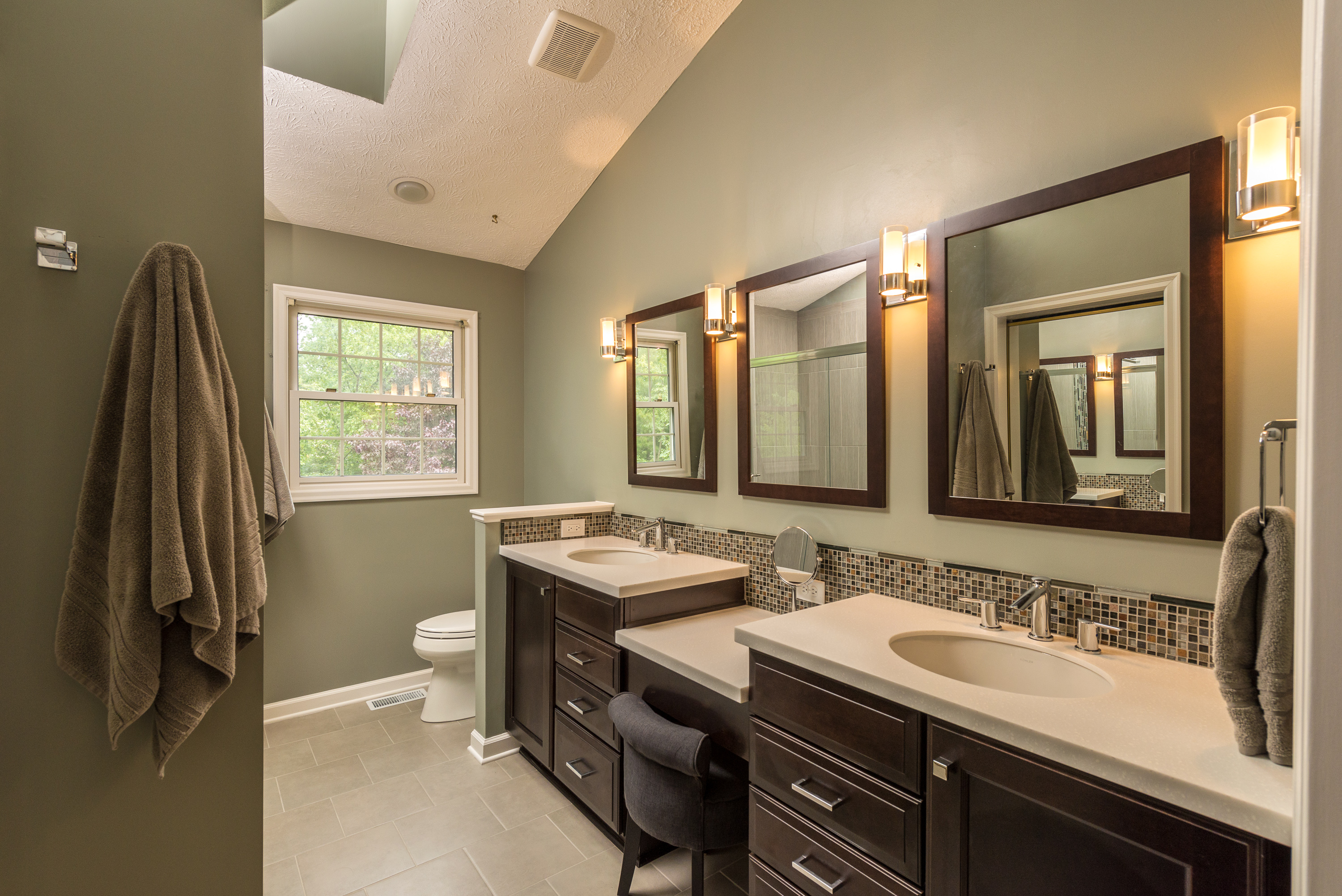 Good Paint Colors For Master Bathroom within proportions 3000 X 2003