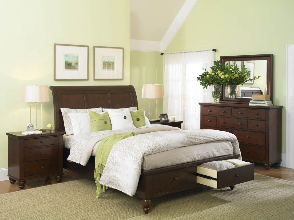 Green Bedroom Decorating Ideasastounding Lovely Green Bedroom Decor within proportions 1024 X 768