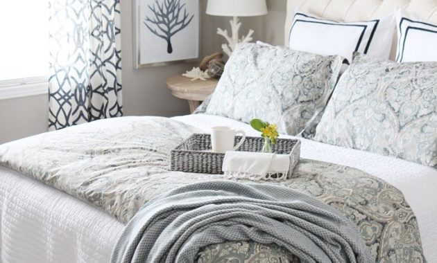 Guest Room Refresh Bedroom Decor Blogger Home Projects We Love for sizing 725 X 1088