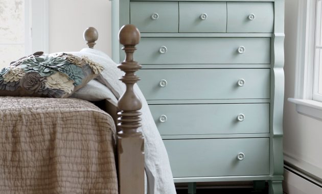 Lindsey Chest Favorite Places Spaces Dresser Bedroom Chest with size 2430 X 1740