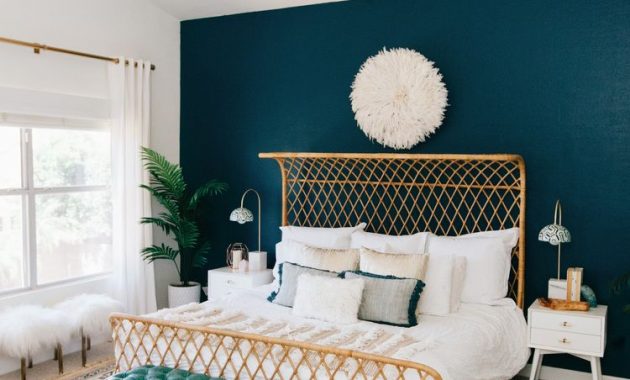 Teal Appeal 5 Ways To Master This Bold Hue Home Design Bedroom with sizing 750 X 1125