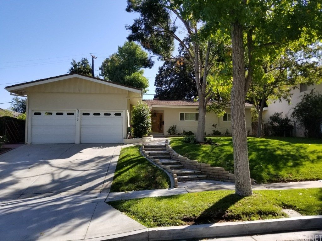 25078 Highspring Ave Santa Clarita Ca 91321 3 Bed 3 Bath Single Family Home Mls Sr19239762 43 Photos Trulia inside dimensions 1024 X 768