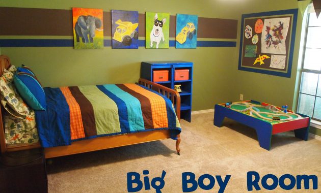 Bedroom Green Color Of Wall Paint Decorating In Boys Room pertaining to size 4032 X 3024