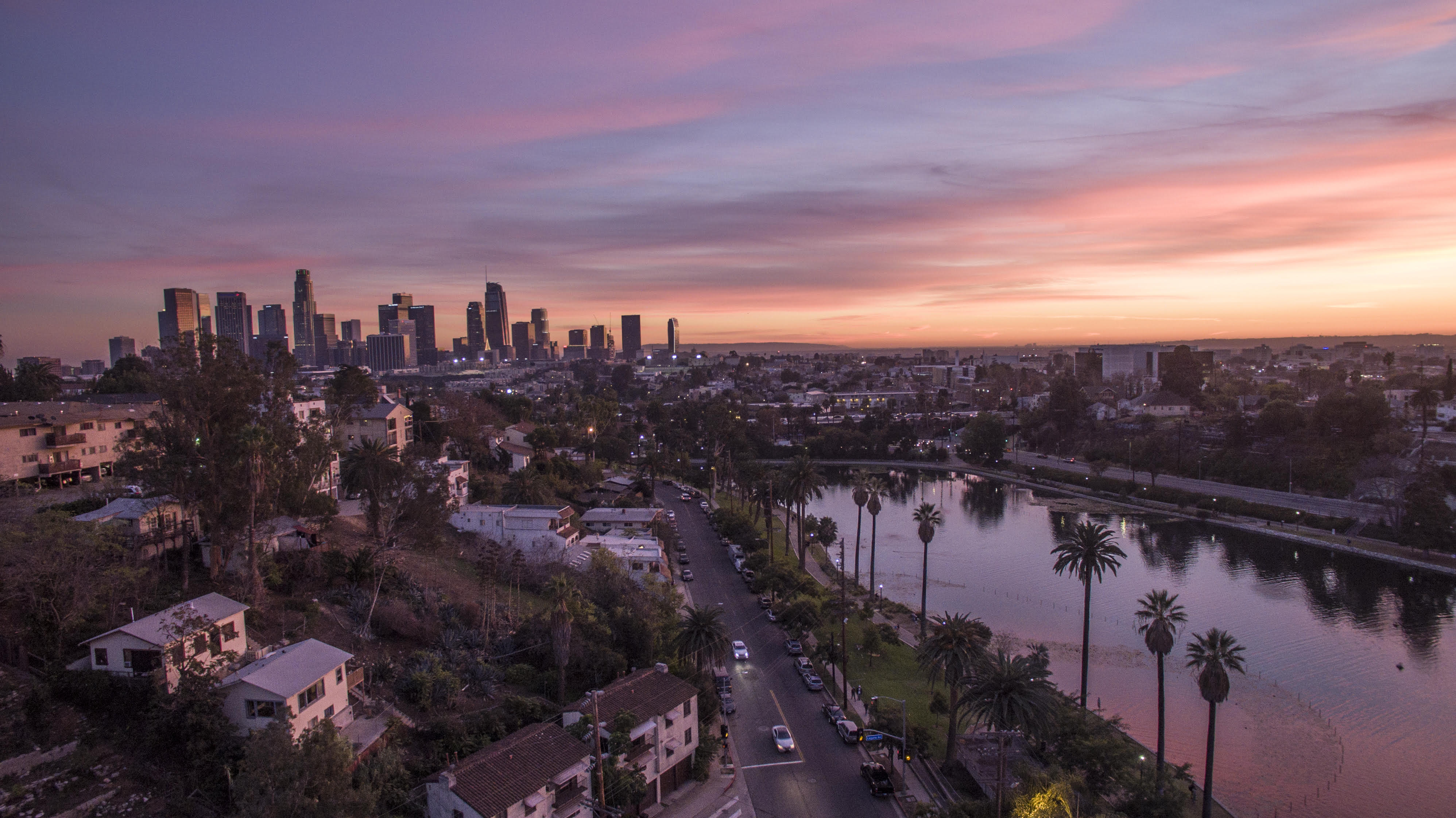 Los Angeles Wikipedia inside measurements 3992 X 2242