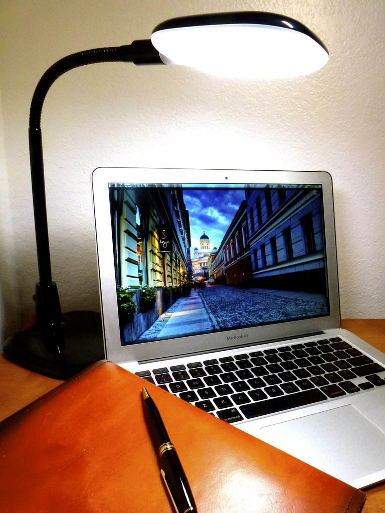 Macbook Air 2013 Lumiy Lightbeam 1350 Led Desk Lamp Flickr intended for dimensions 768 X 1024