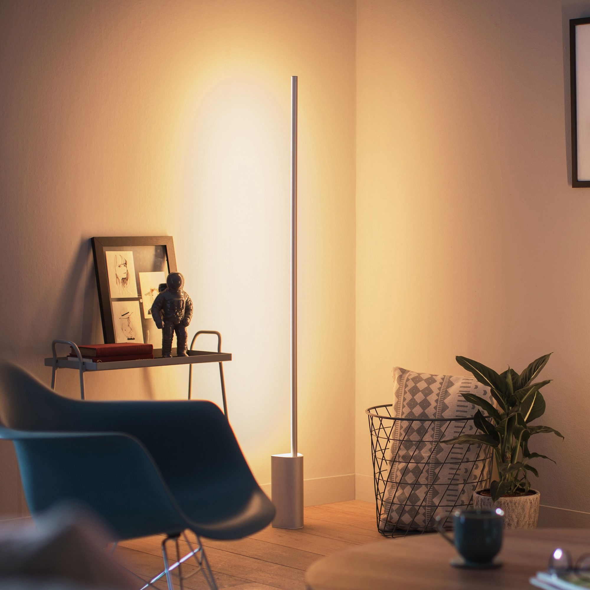 Philips Hue Led Floor Lamp Signe Aluminium Silver White And Color Ambiance 2500lm within dimensions 2000 X 2000