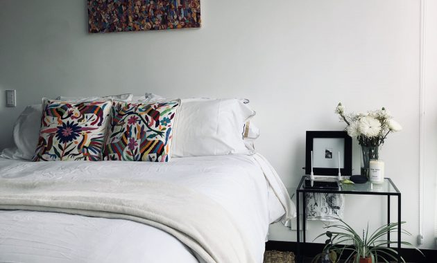 White Bedroom With Color Accents Apartment Decor In 2019 regarding proportions 3024 X 4032