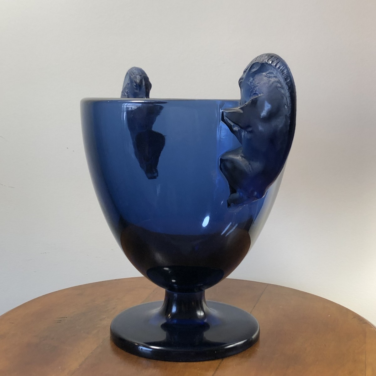 1925 Vase Beliers Navy Blue Glass Rams Design Ref76369 for measurements 1200 X 1200