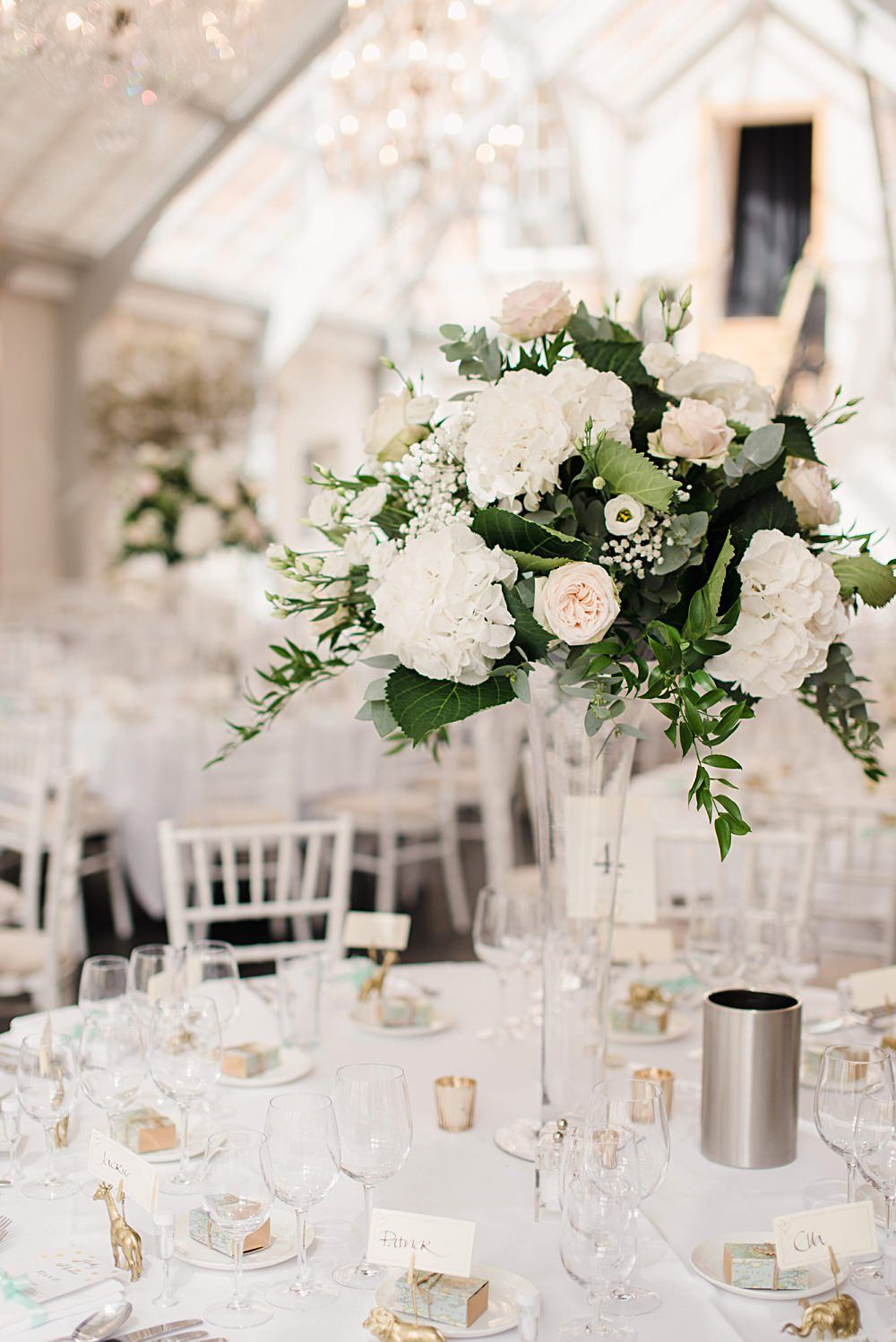 20 Truly Stunning Tall Wedding Centrepieces Tall Wedding regarding dimensions 1000 X 1498