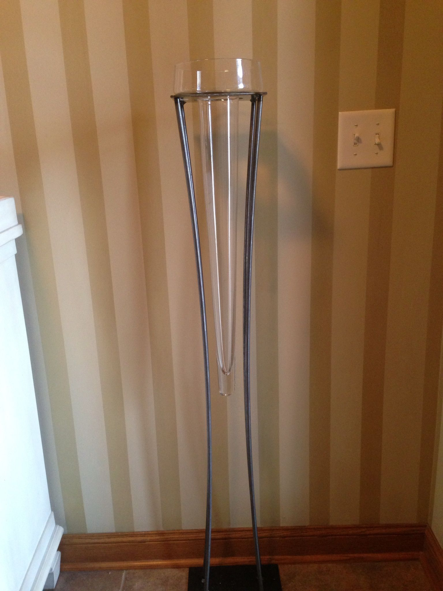 5 Feet Tall Wrought Iron Stand With Triangle Vase Very with regard to proportions 1536 X 2048