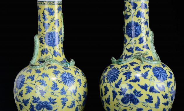 A Pair Of Yellow Ground Vase With Blue Flowers And Small regarding measurements 2132 X 2400