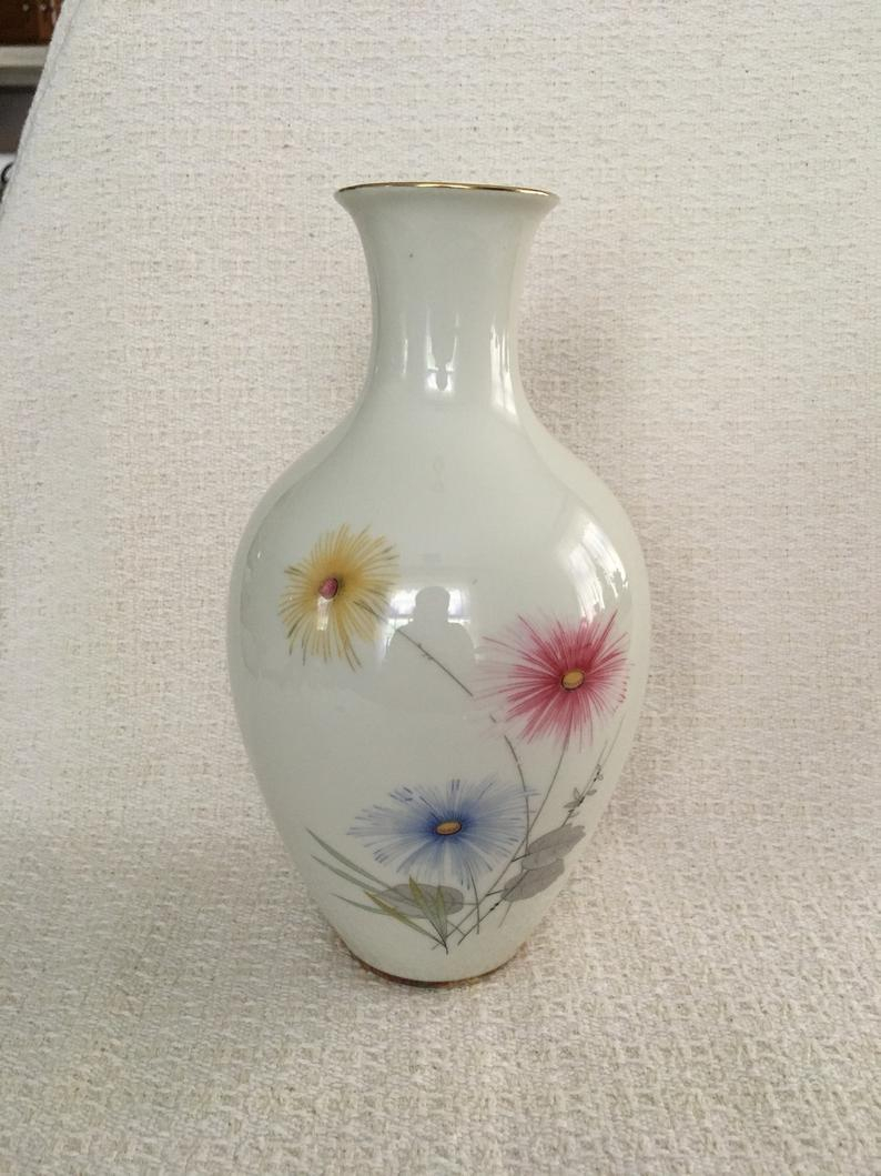Alka Bavire Rhapsodie Vase Vase En Porcelaine Floral Fleurs Roses Jaune Bleus Allemagne 8 Vase Floral Vase En Porcelaine Allemande within dimensions 794 X 1059