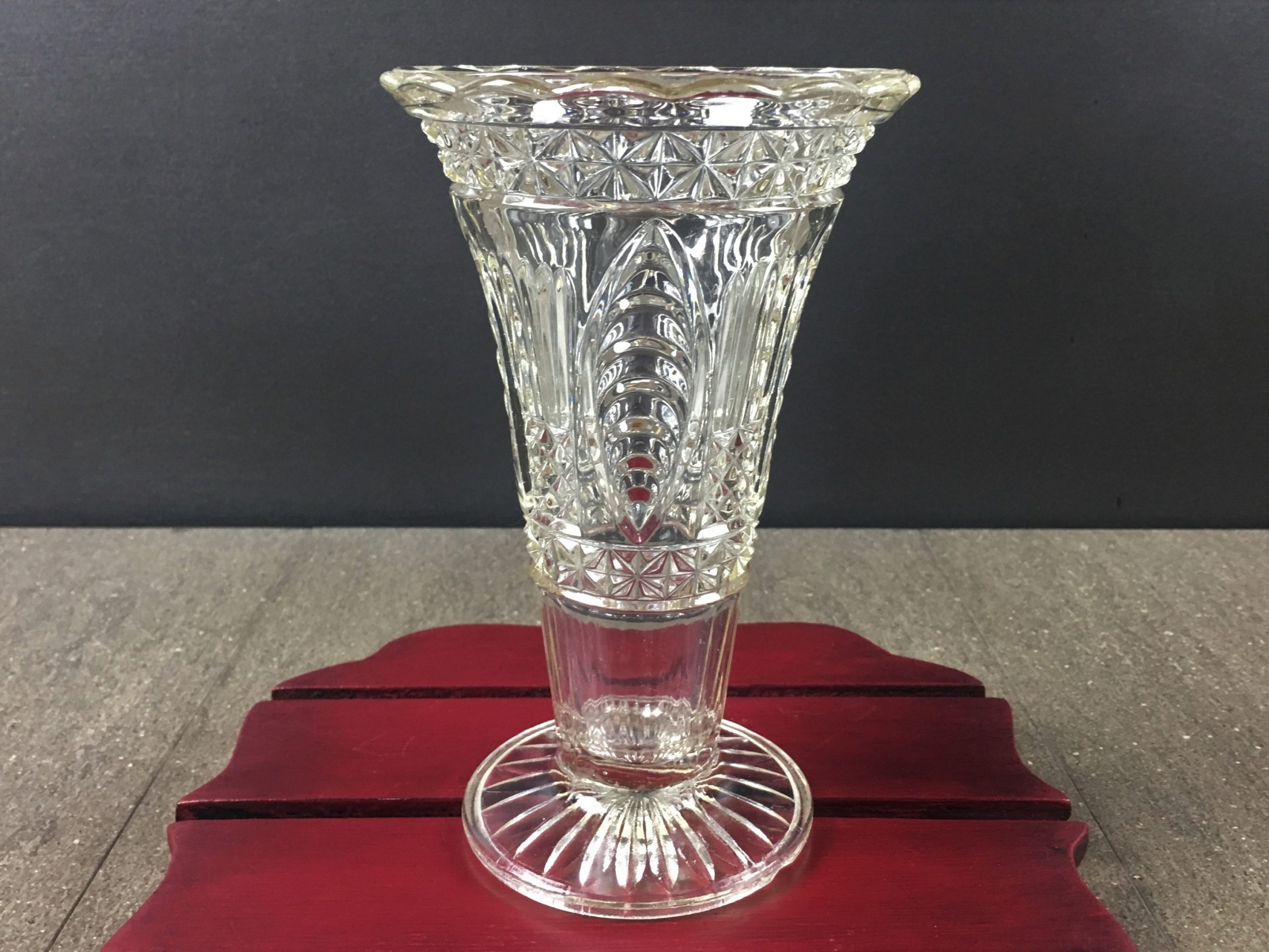 Australian Art Deco Vase En Verre 8 Po Couronne Crystal Glass Company for measurements 3000 X 2250