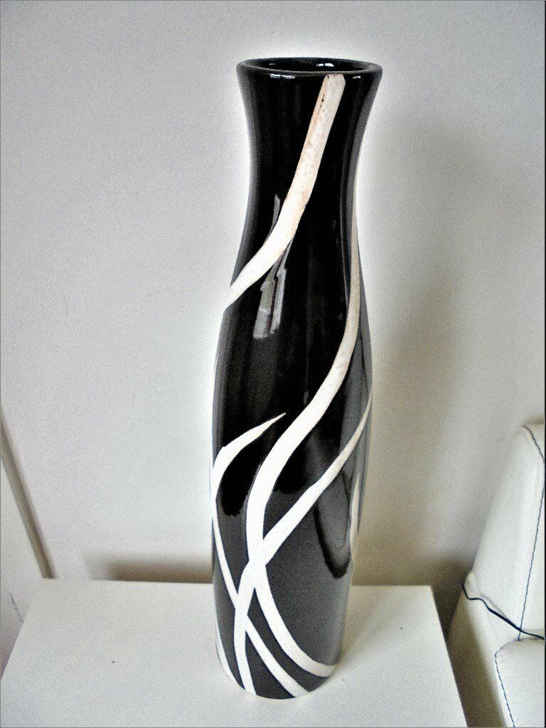 Beautiful Modern Tall Large Black White Vase Floor Standing Excellent Condition In Drumchapel Glasgow Gumtree with measurements 768 X 1024