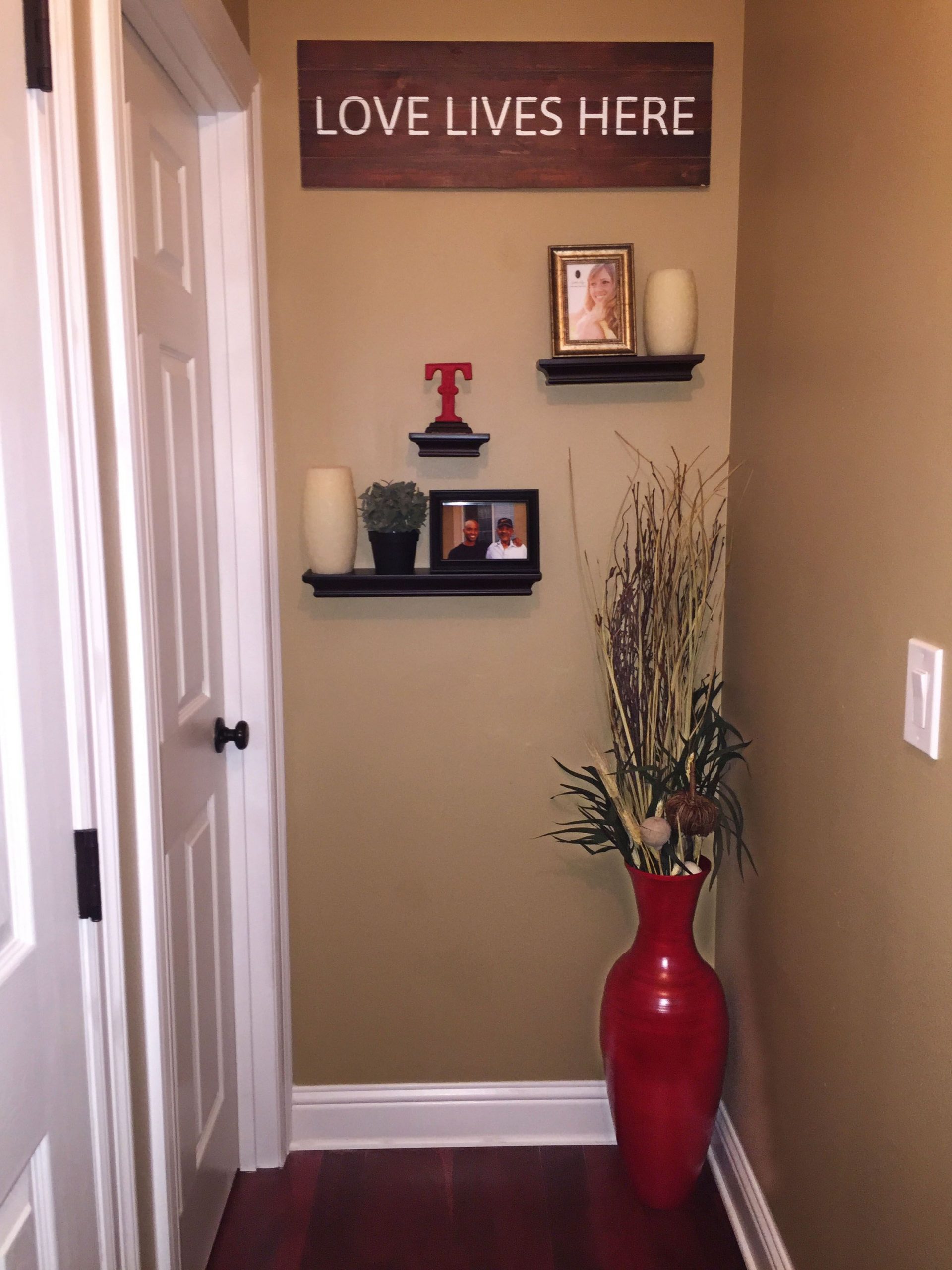 Cute Idea To Decorate The End Of A Hallway Floating Shelves for measurements 2448 X 3264