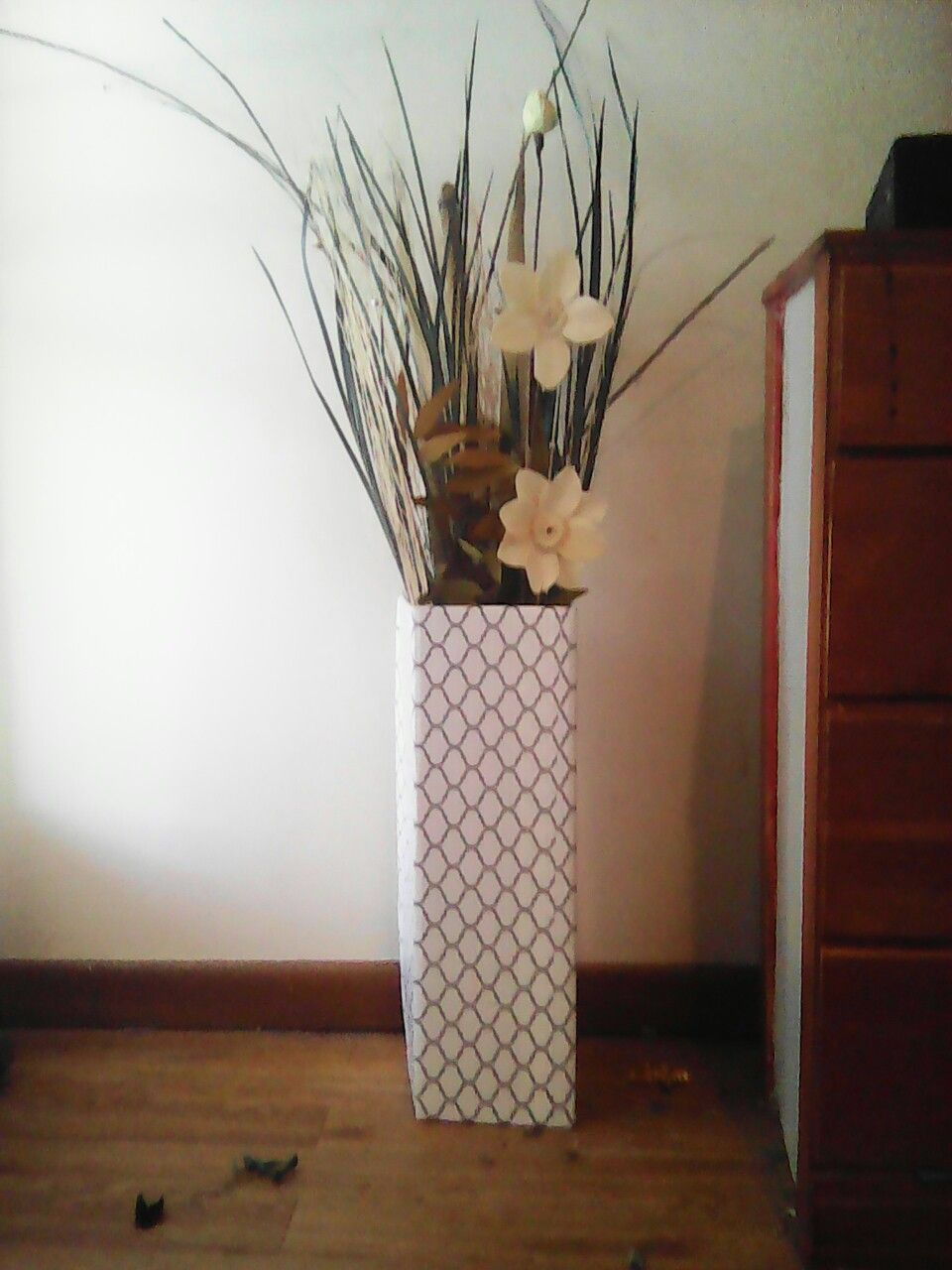 Diy Floor Vases From Cardboard And Contact Paper 5 Diy intended for proportions 960 X 1280