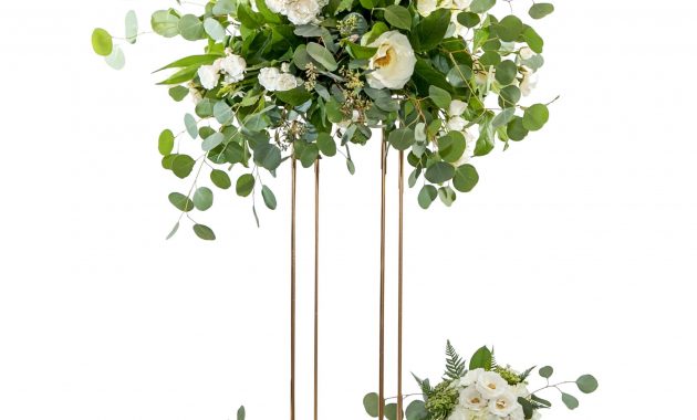 Florist Tall Gold Metal Stand Rental in measurements 2885 X 2885