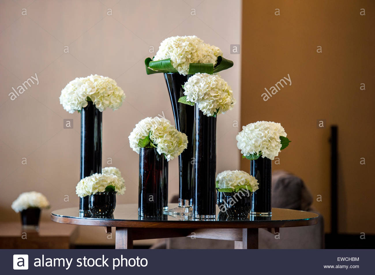 Flowers In Tall Vases On Table Photos Flowers In Tall intended for proportions 1300 X 955