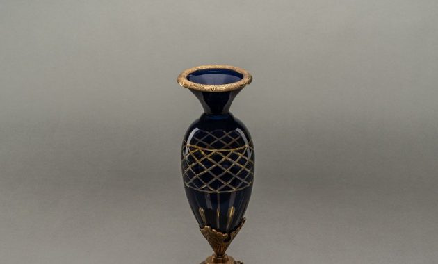 Handcrafted Vase In Blue Brass Colour For Stylish Home Decor intended for dimensions 1000 X 820