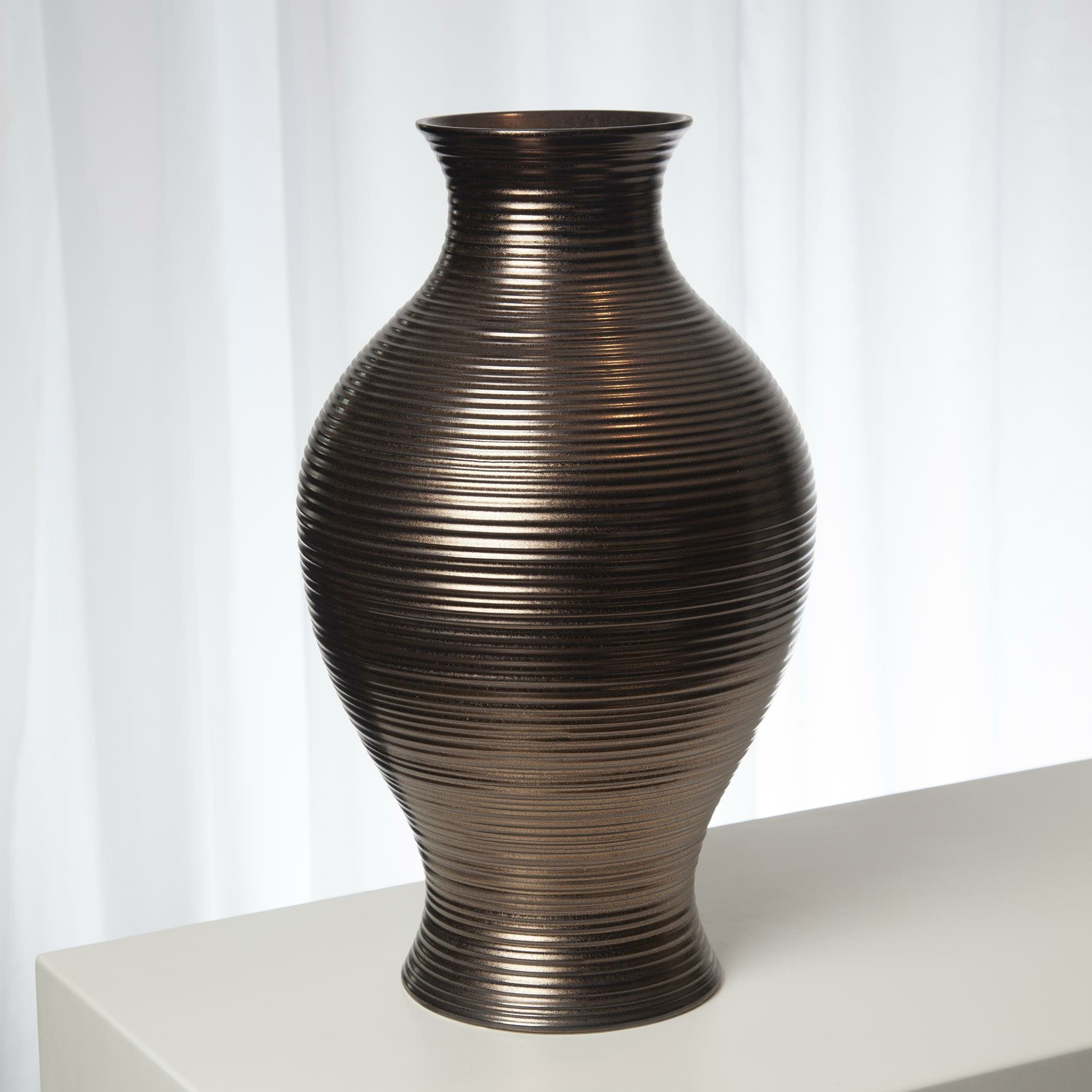 Horizontal Texture Floor Vase with sizing 2100 X 2100