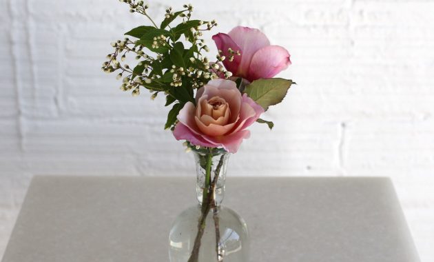 La Soufflerie Bud Vase Hilary Horvath Flowers with regard to size 1000 X 1000