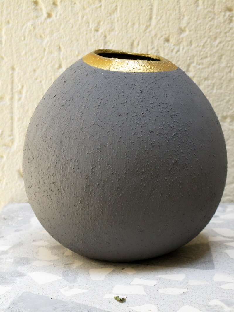 Marble Balloon Vase Grey With Gold Trim intended for size 799 X 1066