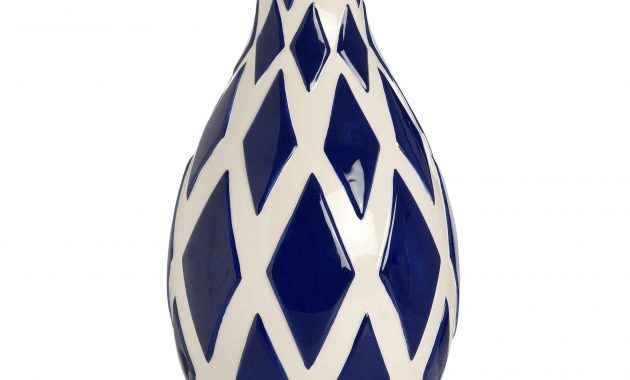 Navy And White Diamond Vase regarding measurements 2000 X 2000