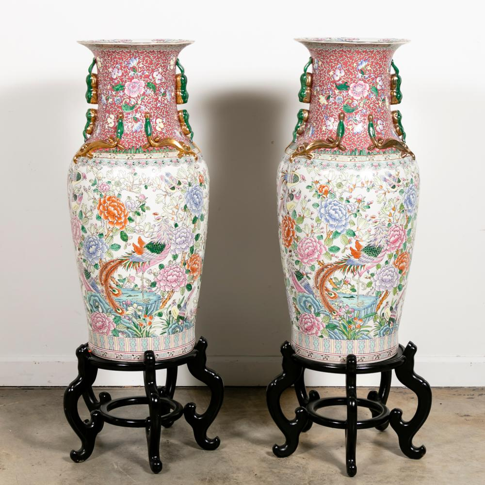 Pair Chinese Porcelain Floor Vases On Stands pertaining to proportions 1000 X 1000