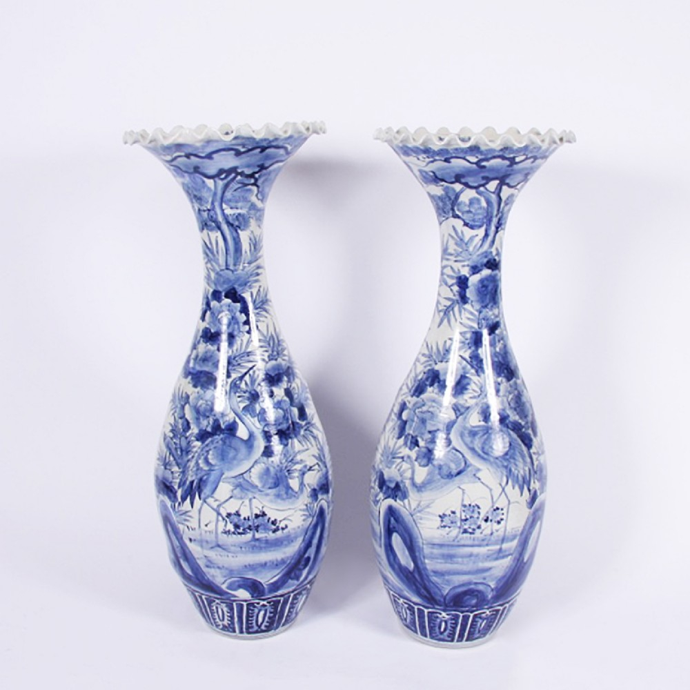 Pair Of Large Decorative Vases 584034 Sellingantiquescouk inside measurements 1000 X 1000