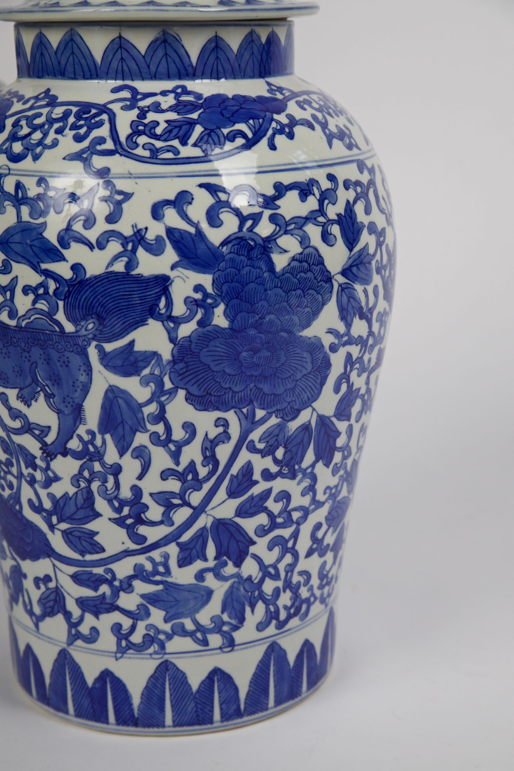 Pair Of Maitland Smith Blue And White Chinese Porcelain Ginger Jars inside proportions 4480 X 6720