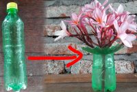 Plastic Bottle Life Hack Diy Vase From Plastic Bottle 2 Hd with size 1280 X 720