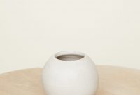 Round Ceramic Bud Vase In 2019 For The Home Vase with regard to sizing 1296 X 1555