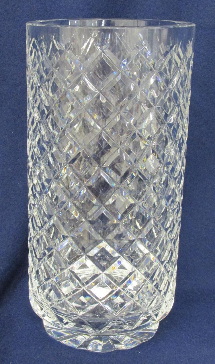 Sgd Waterford Crystal Diamond Pattern Long Stem Vase Xj with size 750 X 1268