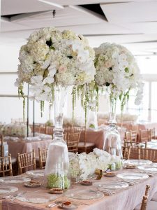 Stunning Tall Centerpieces Youll Want For Your Reception regarding proportions 900 X 1200