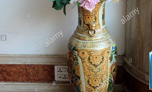 Tall Ceramic Flower Vase With Decorative Floral Design pertaining to dimensions 867 X 1390