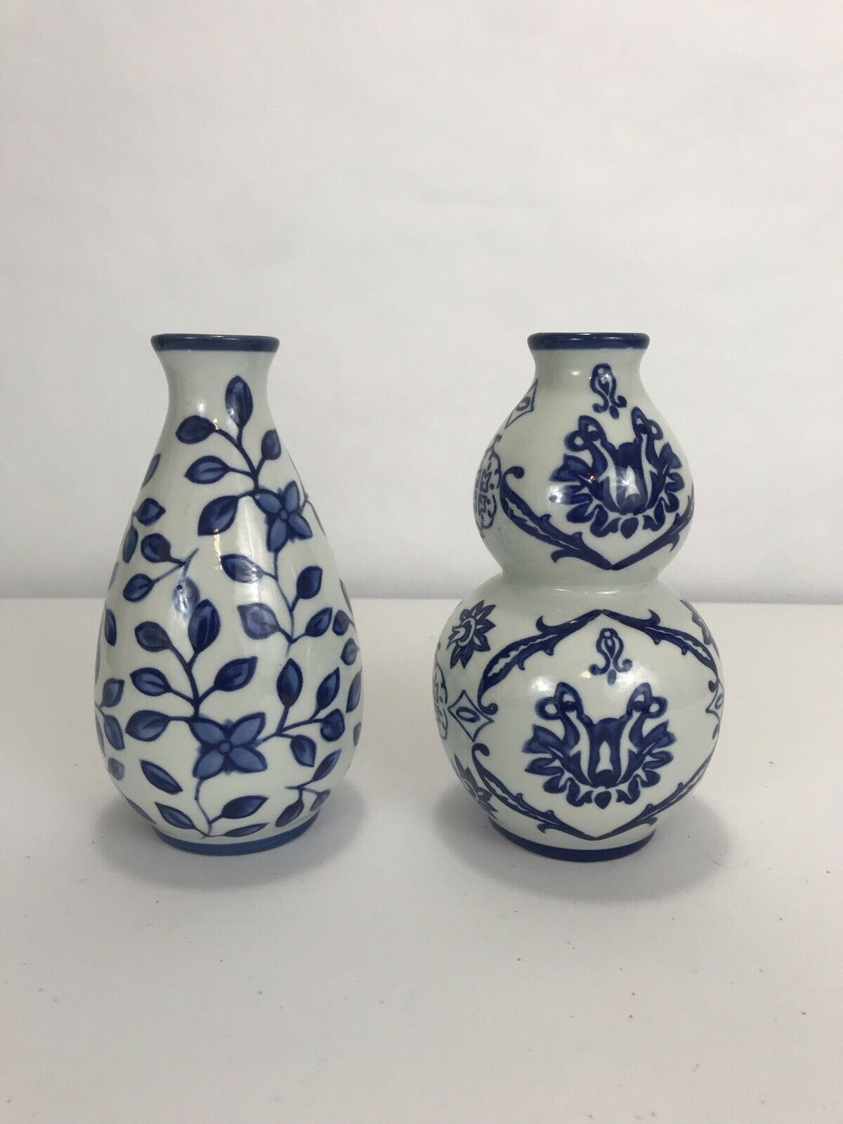 The Bombay Company Set Of 2 Vases Floral Blue And White Ceramic pertaining to dimensions 1200 X 1600