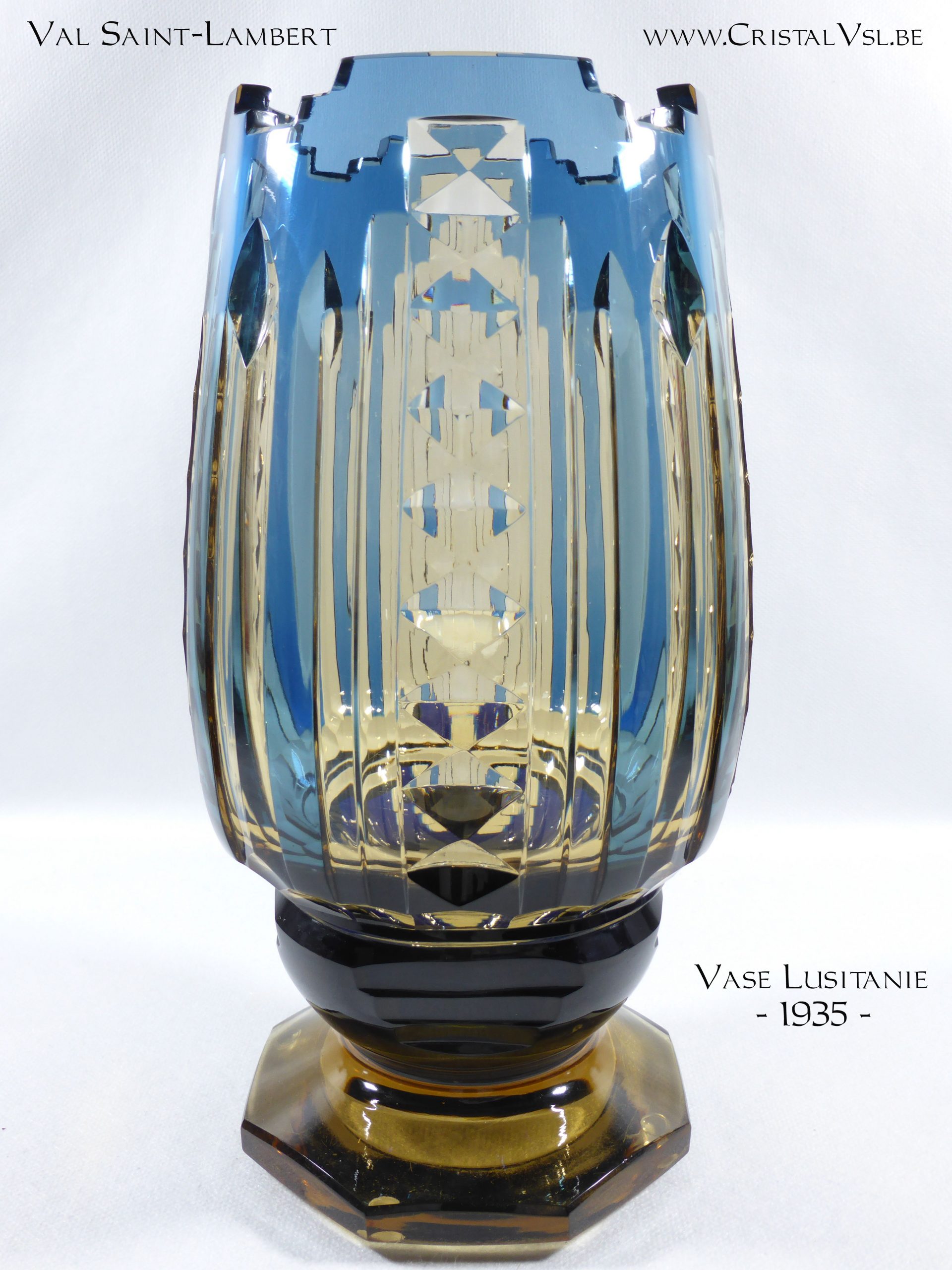 Vase Lusitanie 1935 Val Saint Lambert Exposition De intended for sizing 3672 X 4896