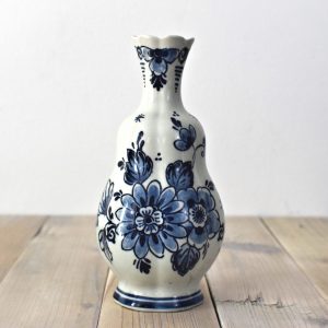 Vintage Delft Vase Blue And White Vase Made In Holland 6 regarding dimensions 2575 X 2575