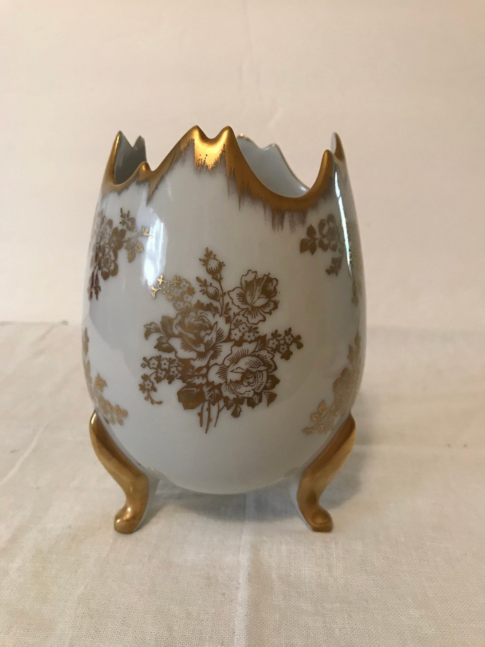 Vintage Limoges Hand Painted Open Egg Vase Porcelain 3 in size 2250 X 3000